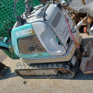 코벨코 초미니 굴삭기 소형 0,4톤