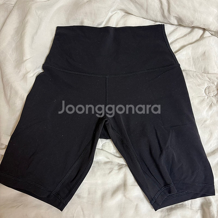 룰루레몬 얼라인 하이라이즈 쇼츠8 4사이즈 (바이커 팬츠)--1