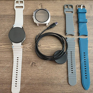 워치7 lte 셀룰러 모델 40mm 팝니다.