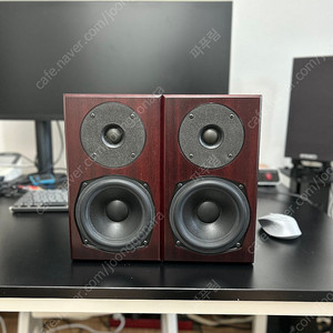 토쳄 마이트 (totem mite) 북쉘프 스피커