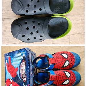 [택포] 크록스 키즈 샌들 J2 (210mm) & 스파이더맨 제키 아쿠아 샌들 (210mm)