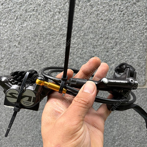 시마노 세인트 브레이크 m820 4피스톤 판매 mtb 풀샥