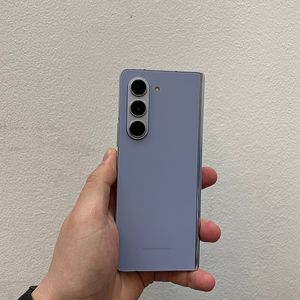 갤럭시Z폴드5 블루 256GB 무잔상 상태좋은 중고71만팝니다.