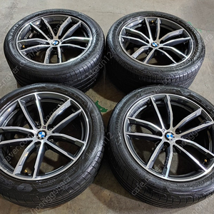 [판매] BMW G30 5시리즈 LCI 662M 18인치 정품 휠타이어