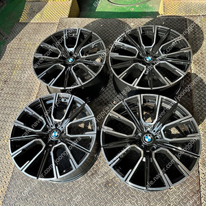 20인치 BMW 7시리즈 817M st 블랙폴리쉬 신품휠 1대분