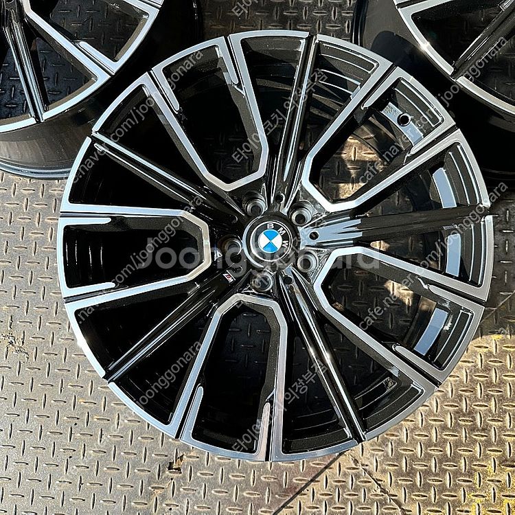 20인치 BMW 7시리즈 817M st 블랙폴리쉬 신품...--2