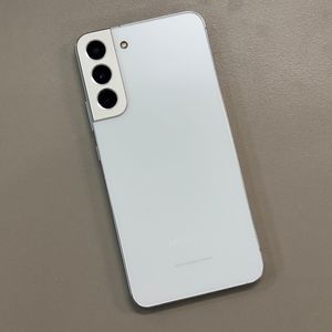 갤럭시S22플러스 화이트색상 256용량 22년12월개통 미파손 깔끔한 단말기 동일기종대비 최저가 20만 판매합니다