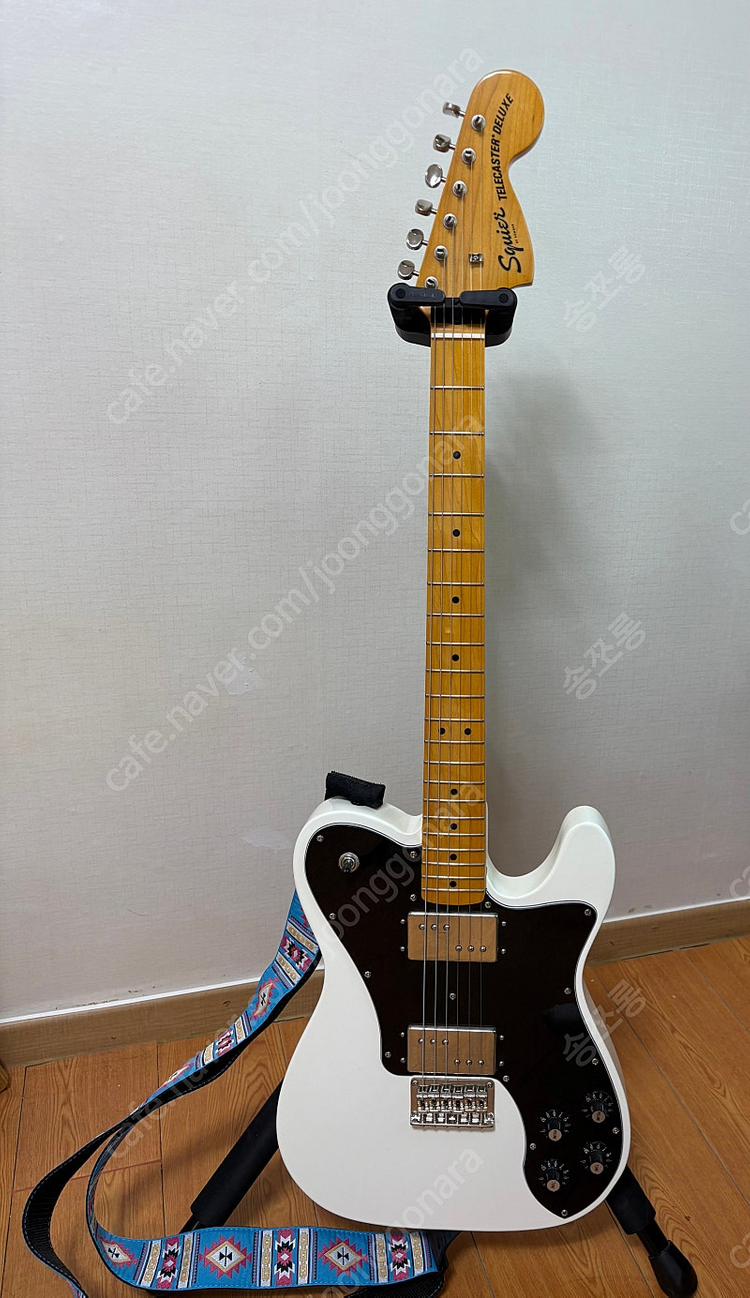 스콰이어 클래식바이브 70s 텔레캐스터 디럭스 올림픽화이트--0