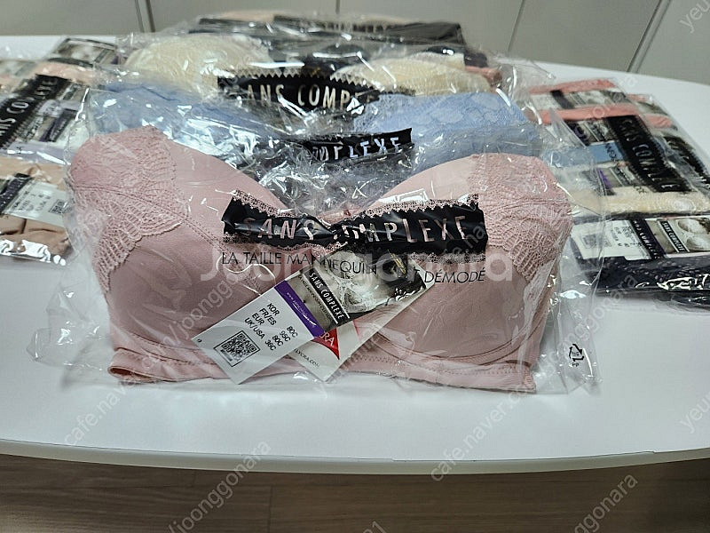 홈쇼핑 판매 여성 속옷 노와이어 브라팬티 세트 상콤플렉...--0
