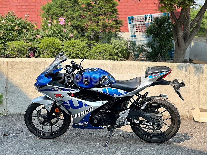 gsxr125 21년식 스페셜컬러 딱 4만키로 깔끔한 차량 판매합니다--5