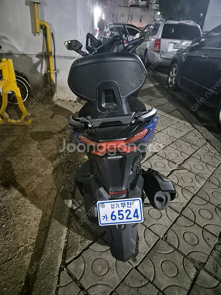 가격다운 포르자350 23년식 1.5만km 팝니다--3