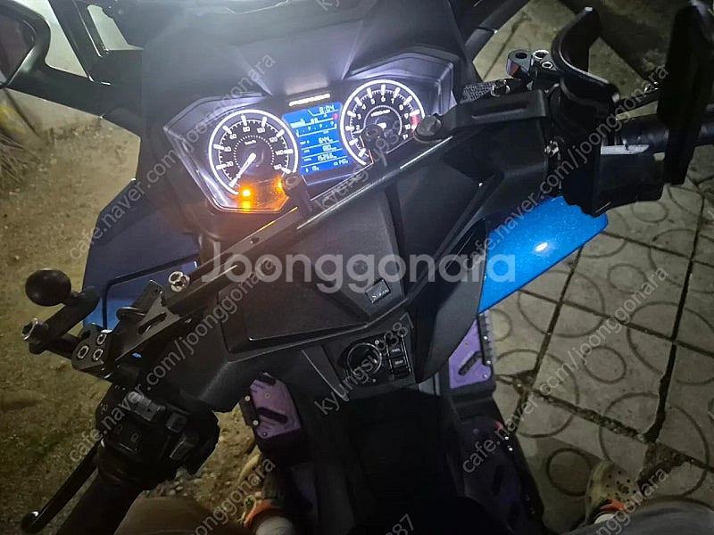 가격다운 포르자350 23년식 1.5만km 팝니다--4