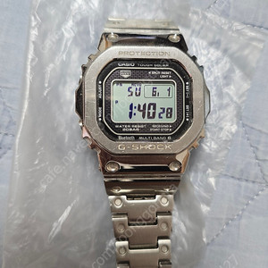 지샥 GMW-B5000D-1DR 중고 판매합니다.