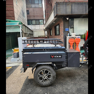 야크 300 카고트레일러 플옵션 팝니다