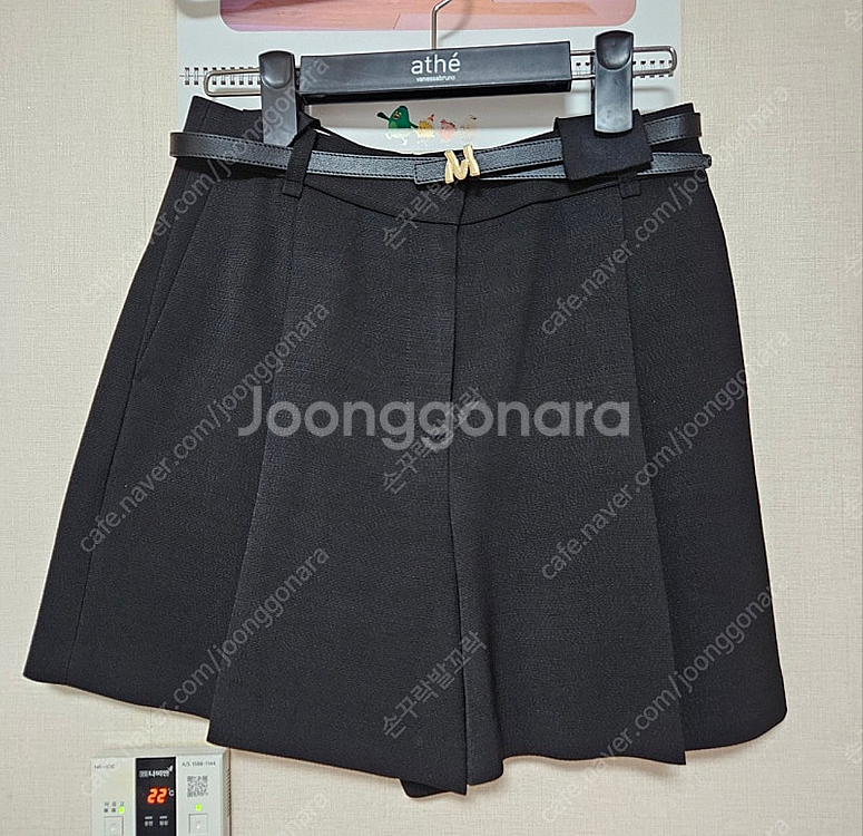 [택있는 미착용 새제품] 한섬 마인 블랙 반바지--0
