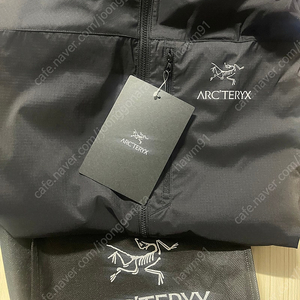 아크테릭스 스쿼미시 후디 블랙 xl