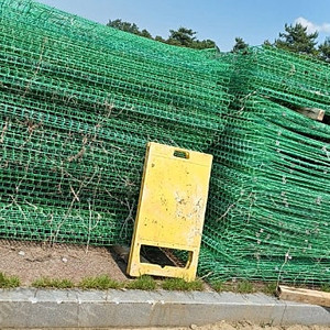 휀스 울타리 난간대 기둥 메쉬망 메쉬