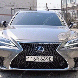 렉서스 LS 중고 렉서스 LS500 중고자동차 회색 2021년식 3.5 플래티넘 AWD 중고차카페