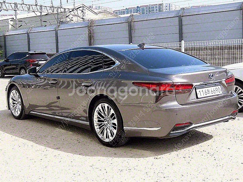 렉서스 LS 중고 렉서스 LS500 중고자동차 회색 2...--3