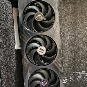 MSI 지포스 RTX 5070 게이밍 트리오 OC D7 12GB 트라이프로져4 RTX5070