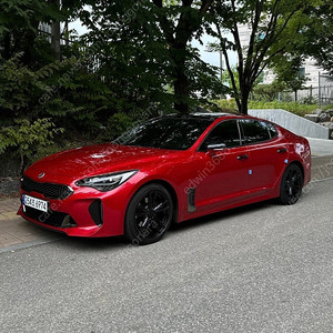 스팅어 2.0t 2wd 프라임 레드색상 판매