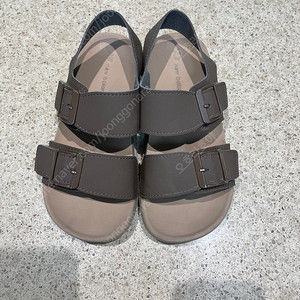 뉴발란스 키즈 벨크로 샌들