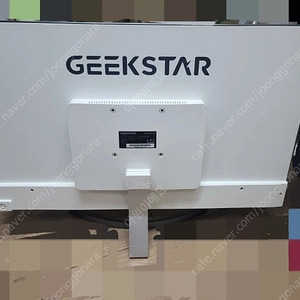 GEEKSTAR 32인치 모니터