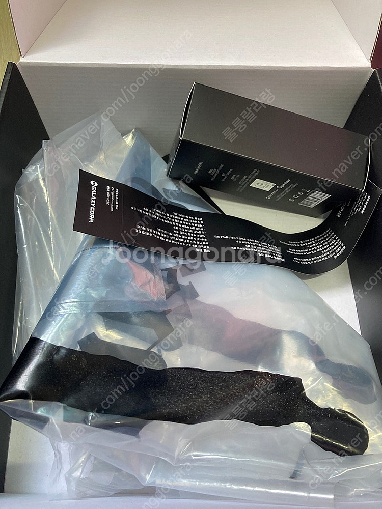 지디 전시회 한정판 볼캡 모자 판매 (7만원)--1