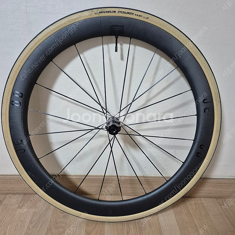 제스앤로드 나디아 D50 3세대 로드 카본 휠셋 + 미쉐린 파워컵 클래식 타이어 장착 판매--0