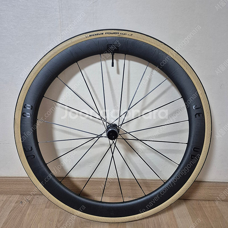 제스앤로드 나디아 D50 3세대 로드 카본 휠셋 + 미쉐린 파워컵 클래식 타이어 장착 판매--1