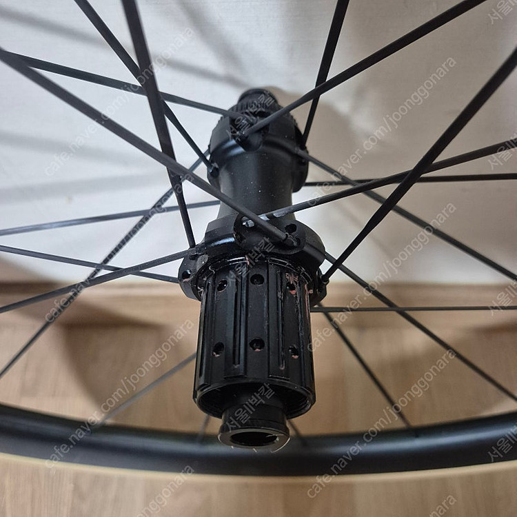 제스앤로드 나디아 D50 3세대 로드 카본 휠셋 + 미쉐린 파워컵 클래식 타이어 장착 판매--2