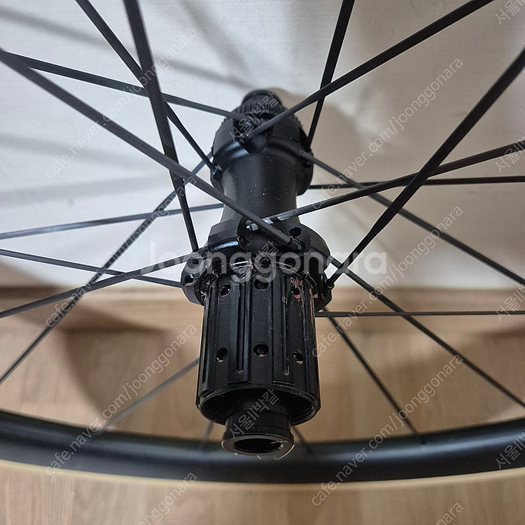 제스앤로드 나디아 D50 3세대 로드 카본 휠셋 + 미쉐린 파워컵 클래식 타이어 장착 판매--2