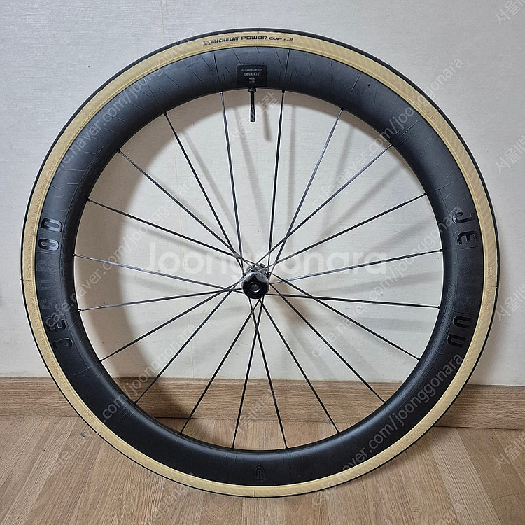 제스앤로드 나디아 D50 3세대 로드 카본 휠셋 + 미쉐린 파워컵 클래식 타이어 장착 판매--5