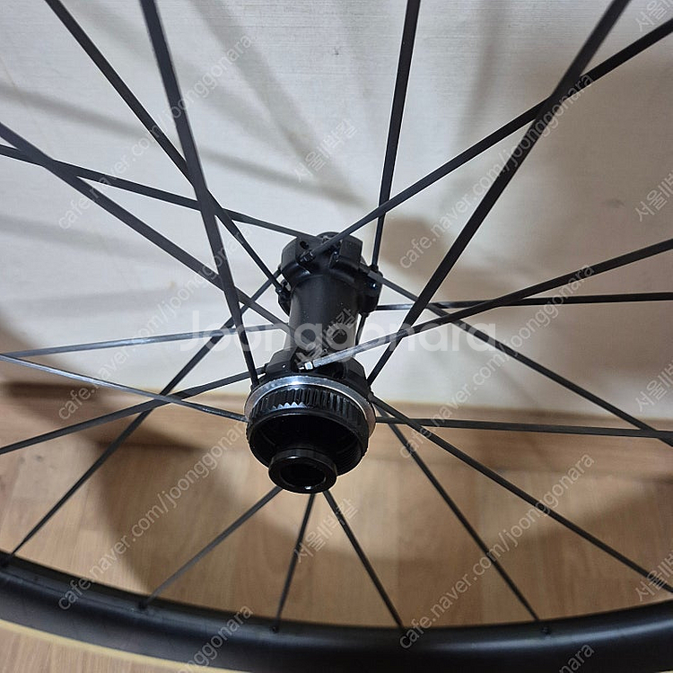 제스앤로드 나디아 D50 3세대 로드 카본 휠셋 + 미쉐린 파워컵 클래식 타이어 장착 판매--6