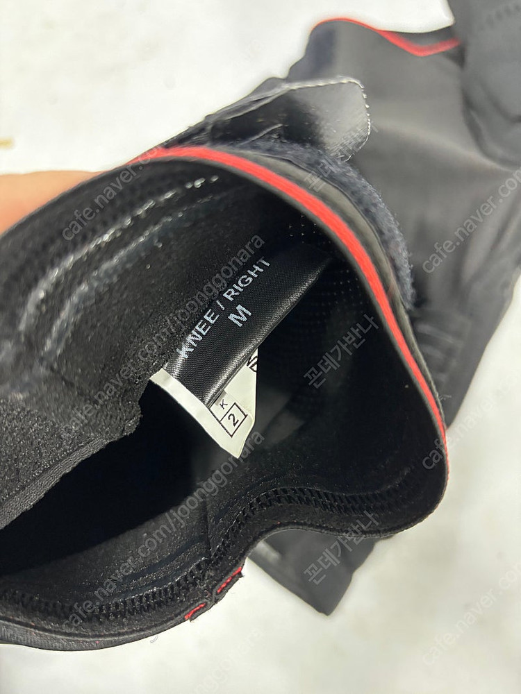 다이네즈 무릎 보호대 앤듀로 가이드 2 팝니다 이미지