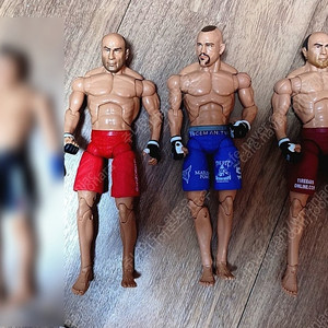 WWE 레슬링 피규어 미개봉 일괄 3만 / ufc 디럭스 피규어도 팝니다