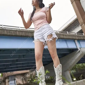 (새상품) 애즈온 밀키 쇼츠 팬츠 반바지 화이트 S