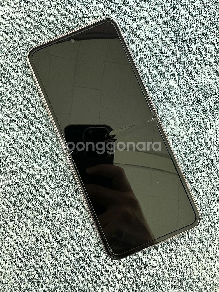 갤럭시Z플립2 256G 브론즈 무잔상 작은 점멍 6만원...--8