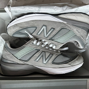 뉴발란스990v5 270