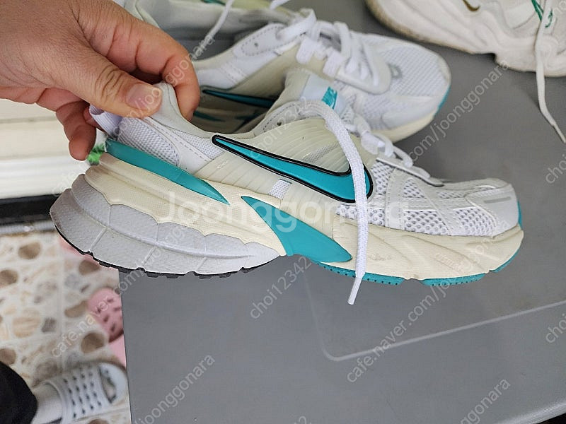 나이키 여성 v2k 런--4