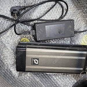 삼천리자전거 팬텀 배터리 팝니다. 36V 11Ah 충전기포함