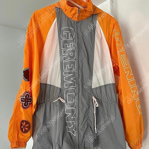 뉴욕오프닝세레모니 룰루레몬 살로몬 온러닝 윈드자켓