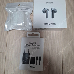 버즈3 미개봉 택배비포함 케이스 충전기포함