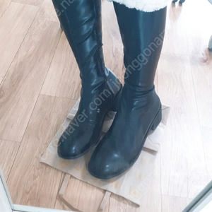 털부츠 롱부츠 245사이즈 새것 키160정도이신분 추천