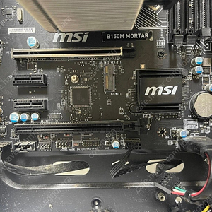 마이크로닉스 700w파워, ddr4양면 16기가 1개, 단면 8기가 2개, b150 박격포 보드, i7-6700k 타워형 공랭 쿨러 통 판매