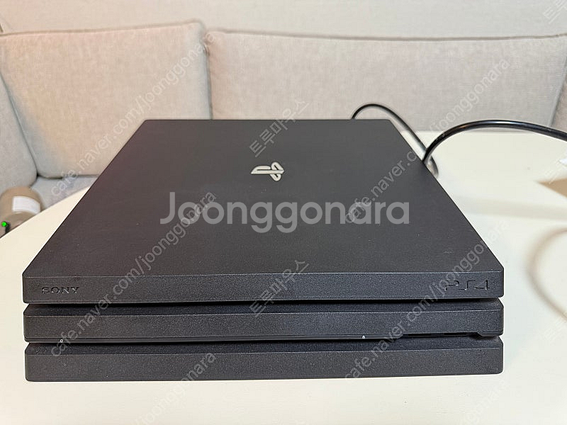 플스4 pro 1TB--0