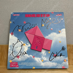 QWER MANITO / 비매 전멤버 싸인반