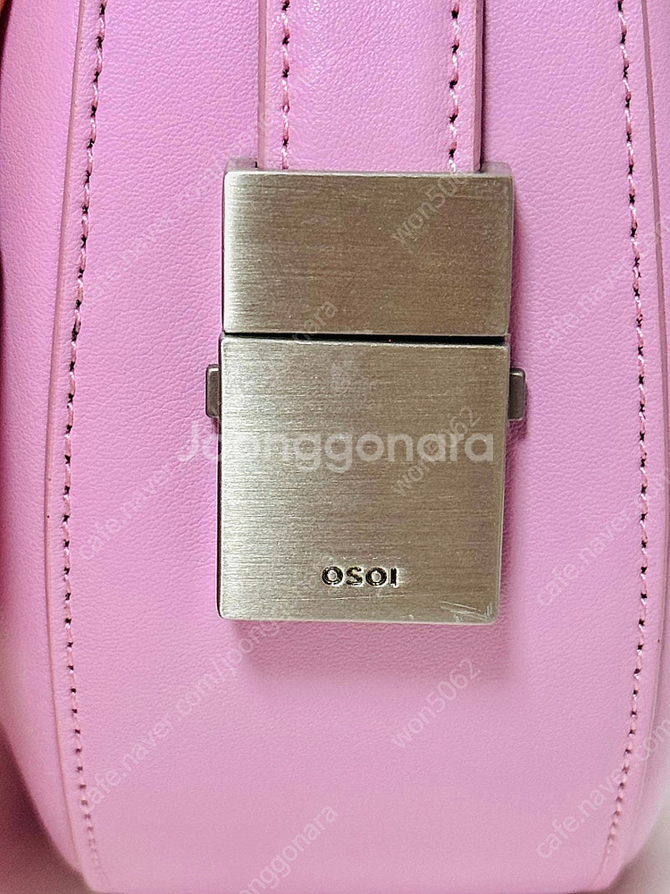 오소이 토니 미니 가방 베이비 핑크 판매합니다.--7