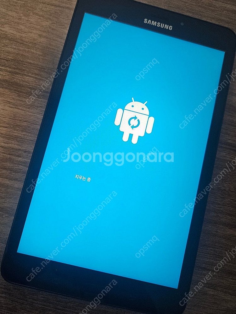 갤럭시 탭A 2017 32g 블랙 판매합니다--0