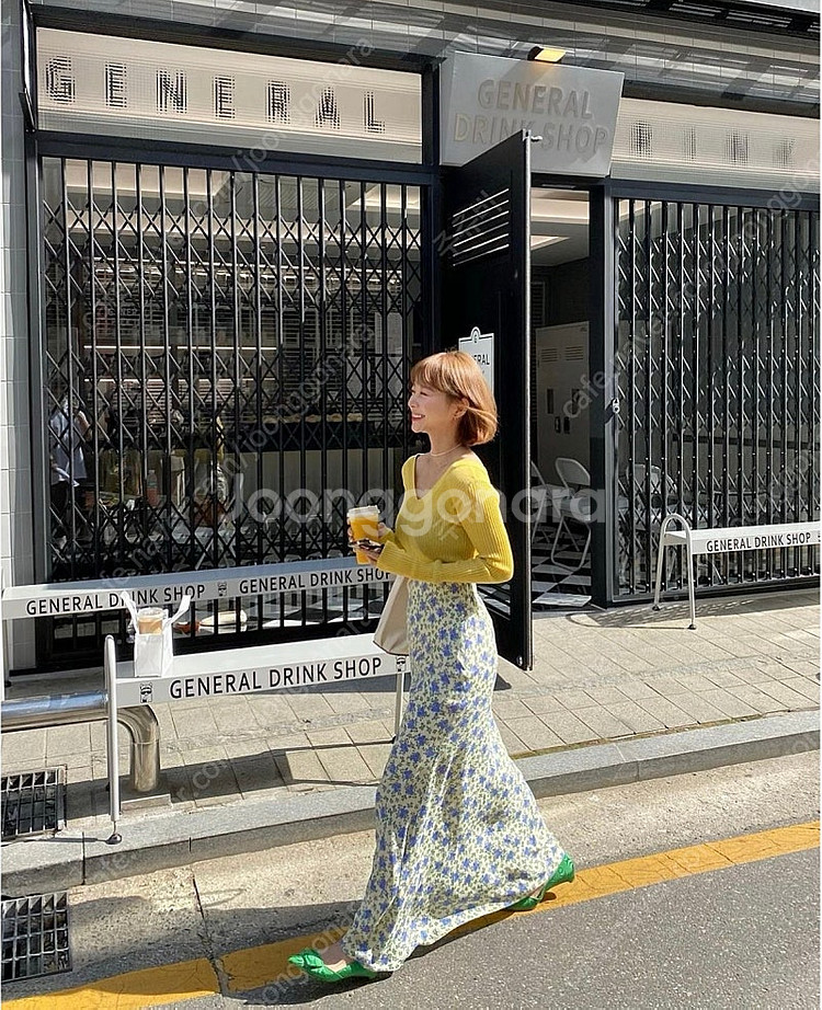 임블리 연노랑 롱스커트 플라이모델 반팔 노랑 니트--1